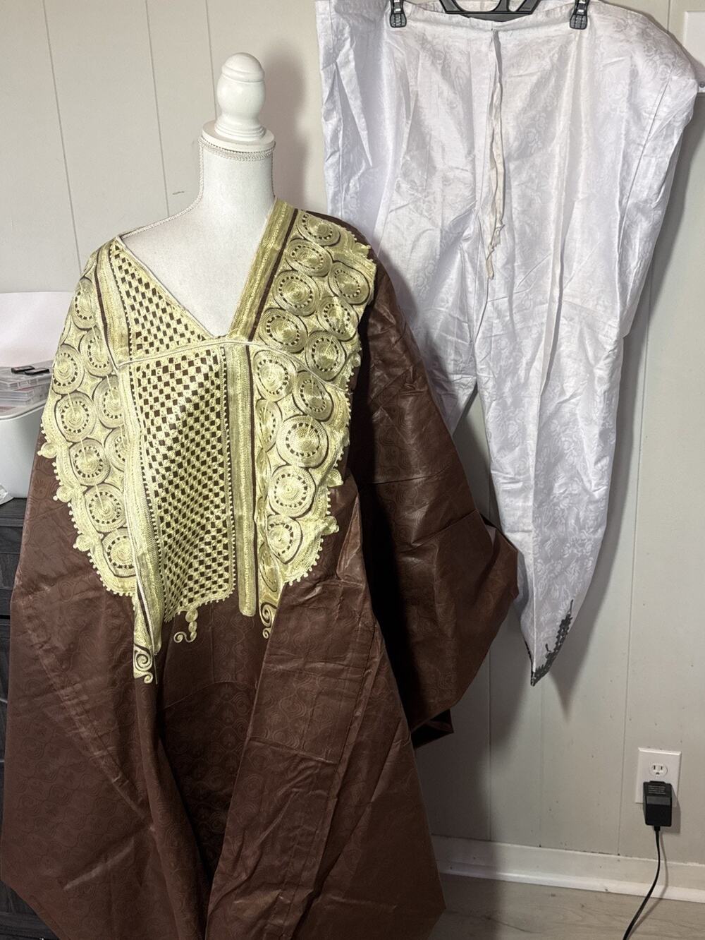 2 Piece Vintage Men High Quality Agbada Wedding Party Nigerian outfit Brown AA1